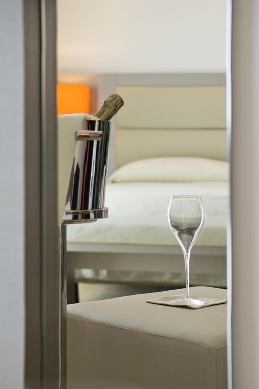 Hotel Chez Le Sourire Giffoni Valle Piana Zimmer foto